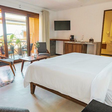 Casa Pepe Hotel Sayulita Ngoại thất bức ảnh A room at the hotel
