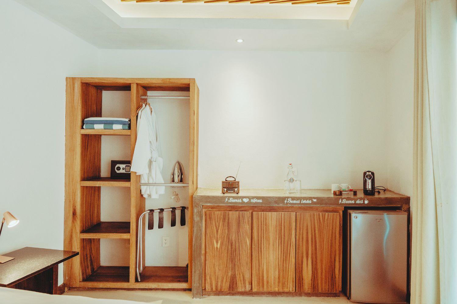 Casa Pepe Hotel Sayulita Ngoại thất bức ảnh A wet bar in a hotel room